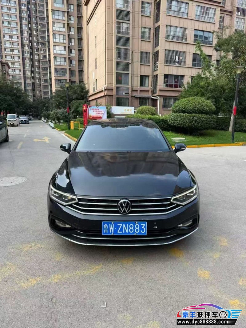 抵押车出售21年大众迈腾轿车