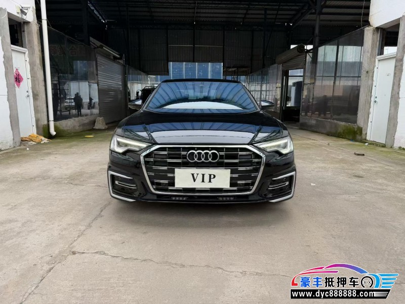 抵押车出售22年奥迪A6L轿车