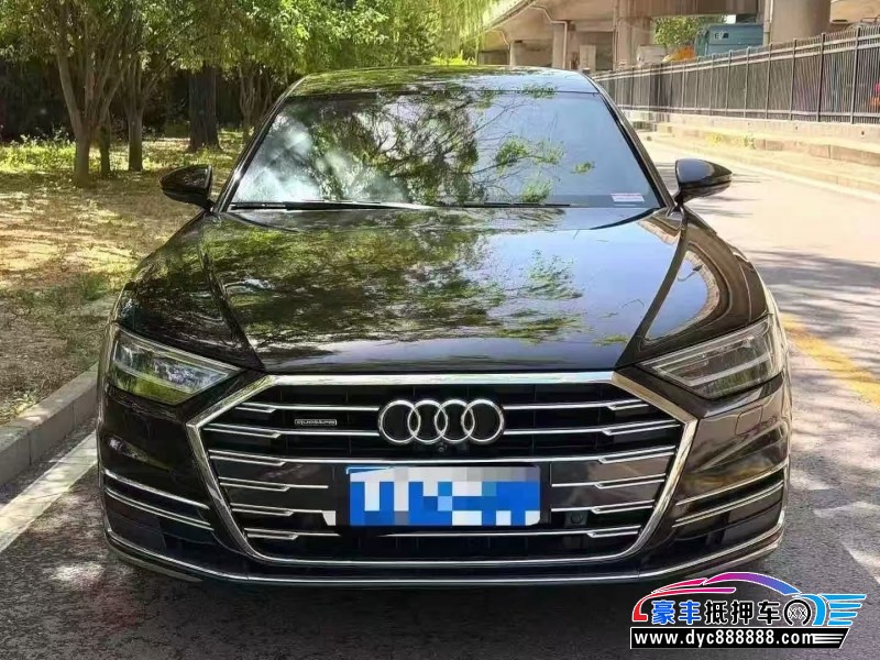 抵押车出售18年奥迪A8L轿车
