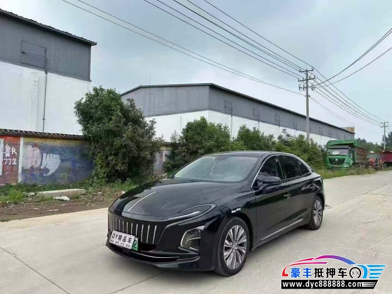 25年红旗EQM5轿车抵押车出售