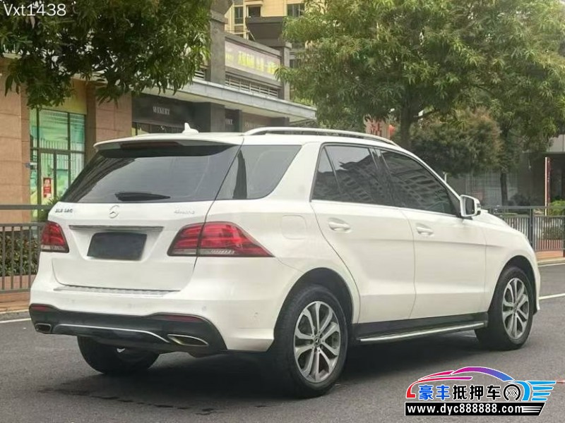 18年奔驰GLE轿车抵押车出售