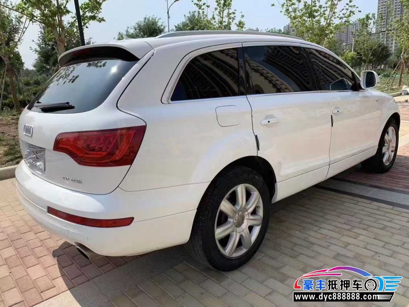 13年奥迪Q7轿车抵押车出售