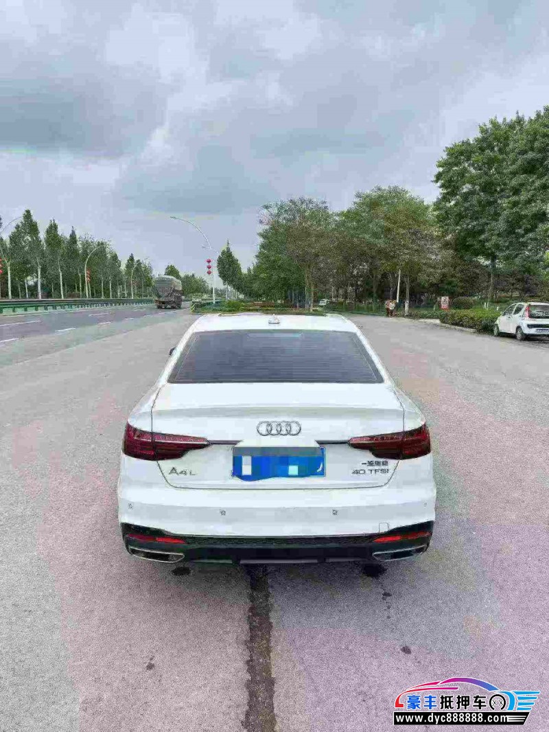 23年奥迪A4L轿车抵押车出售