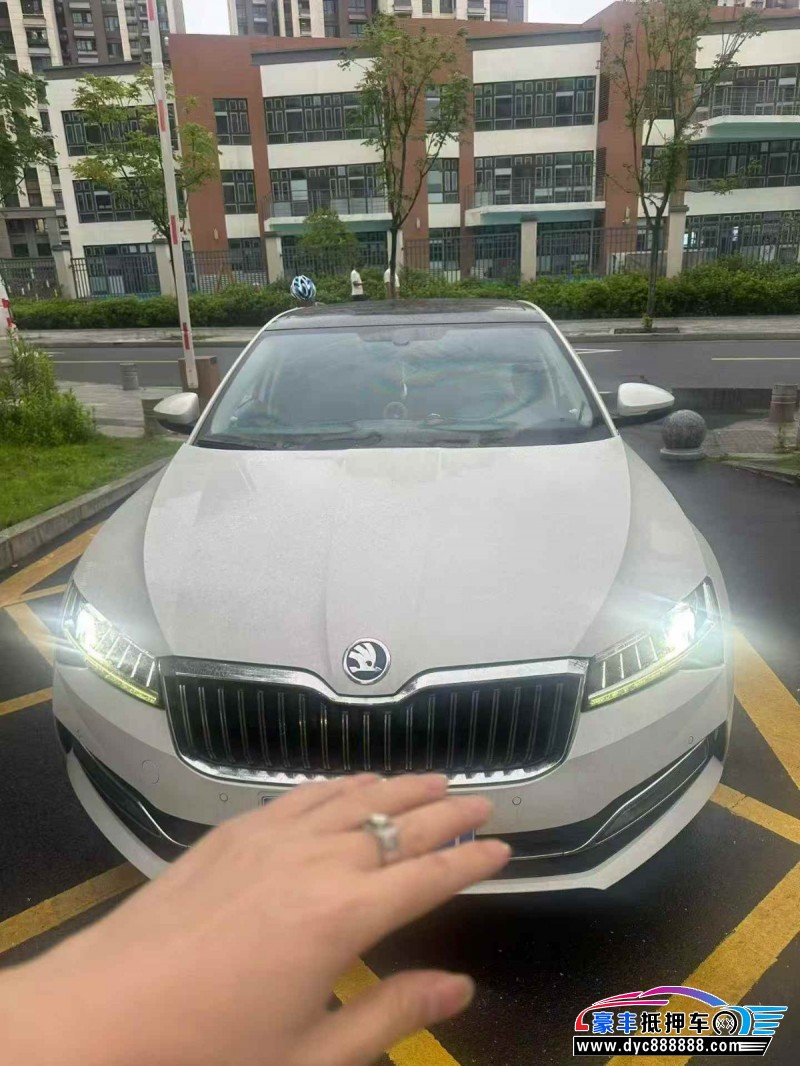 抵押车出售23年斯柯达速派轿车