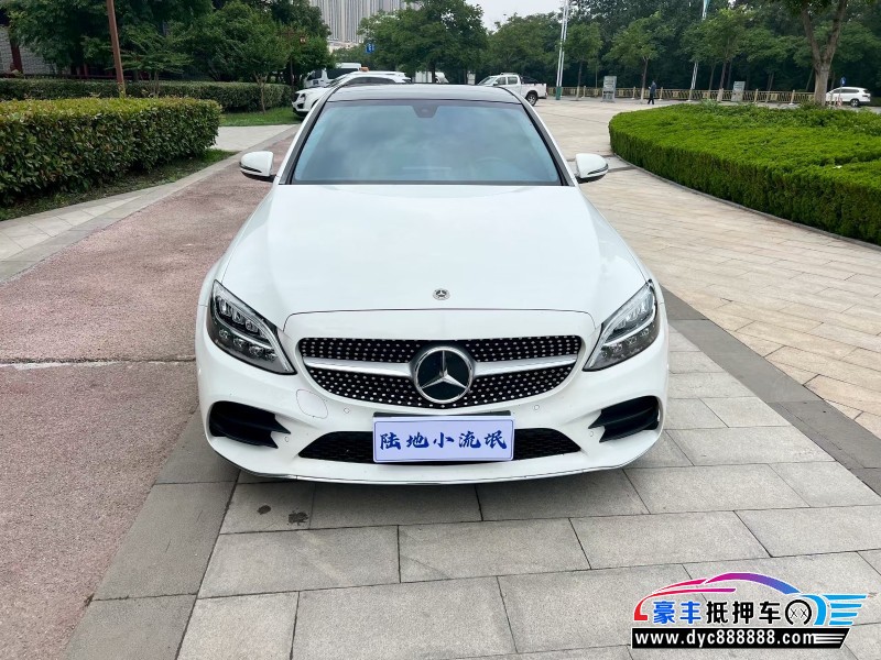 抵押车出售22年奔驰C轿车