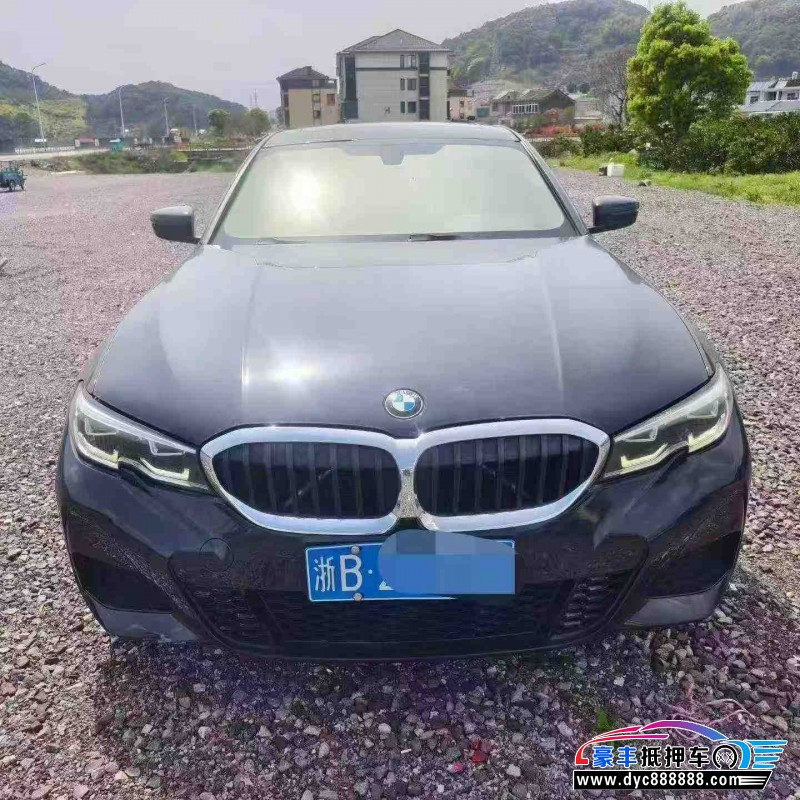 抵押车出售21年宝马3系轿车