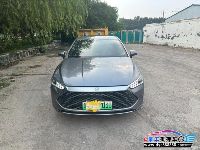 抵押车出售24年比亚迪秦轿车