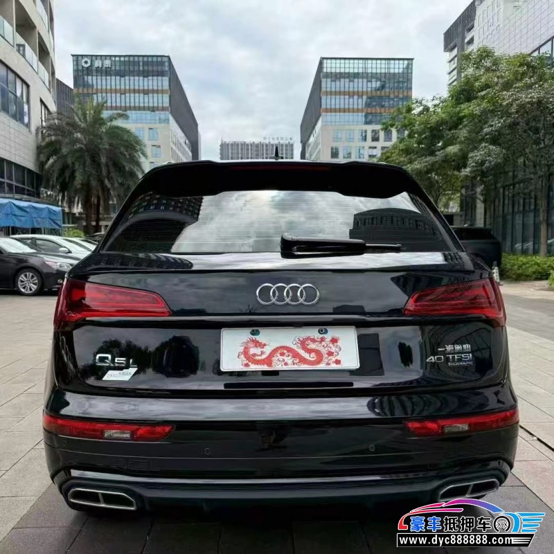 23年奥迪Q5轿车抵押车出售