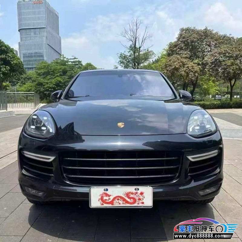 15年保时捷卡宴轿车