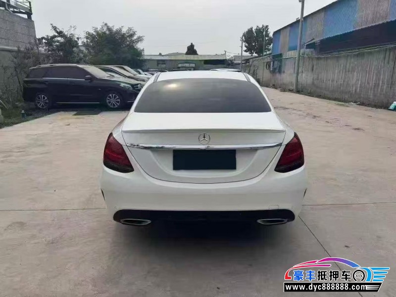 20年奔驰C轿车抵押车出售