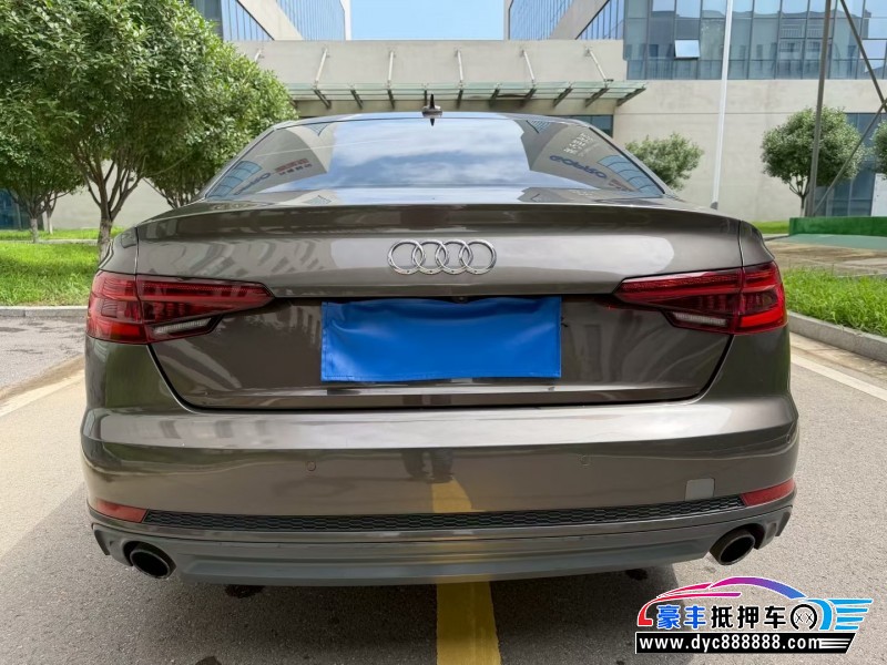18年奥迪A4L轿车抵押车出售