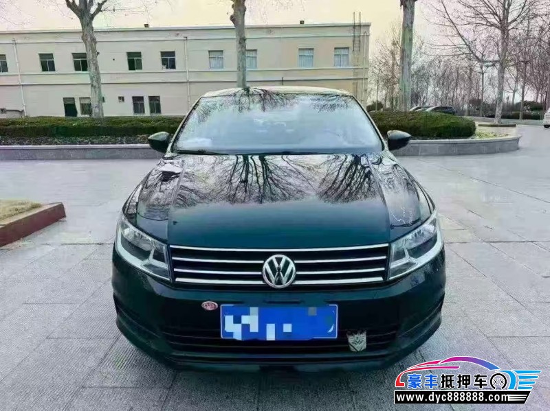 抵押车出售17年大众桑塔纳轿车