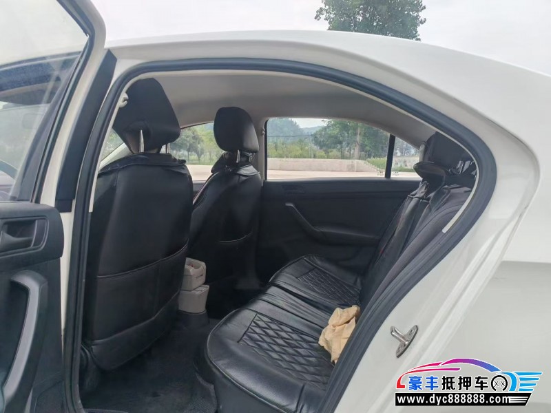 20年大众桑塔纳轿车抵押车出售