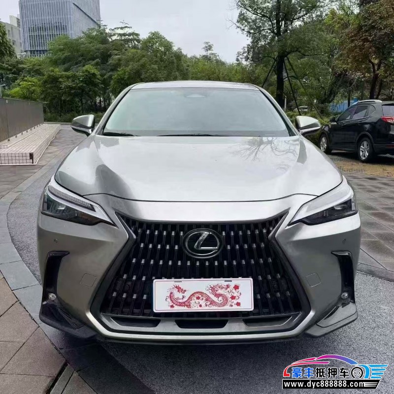 抵押车出售23年雷克萨斯NX轿车