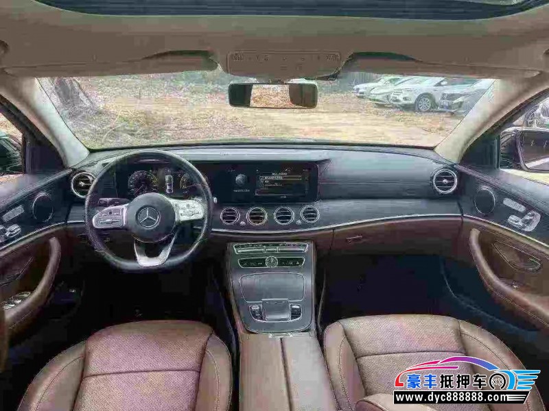 20年奔驰E轿车抵押车出售