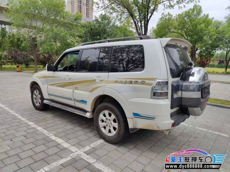 19年三菱帕杰罗SUV抵押车出售