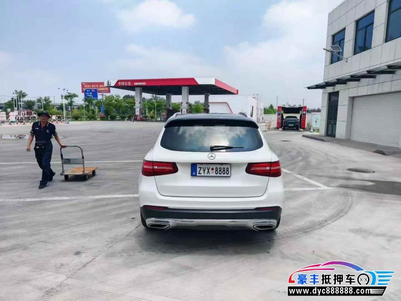 18年奔驰GLC轿车抵押车出售