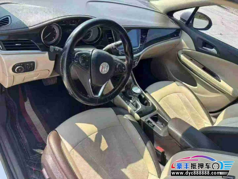 17年别克威朗轿车抵押车出售