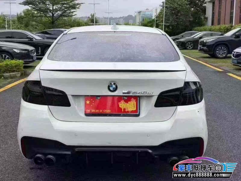 13年宝马5系轿车抵押车出售