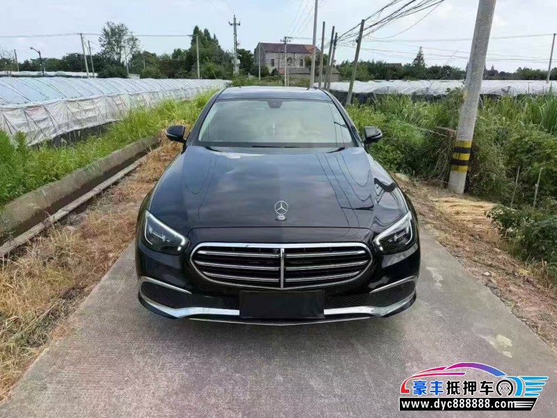 23年奔驰E轿车抵押车出售