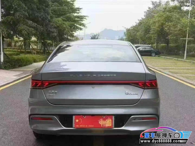 23年比亚迪秦轿车抵押车出售