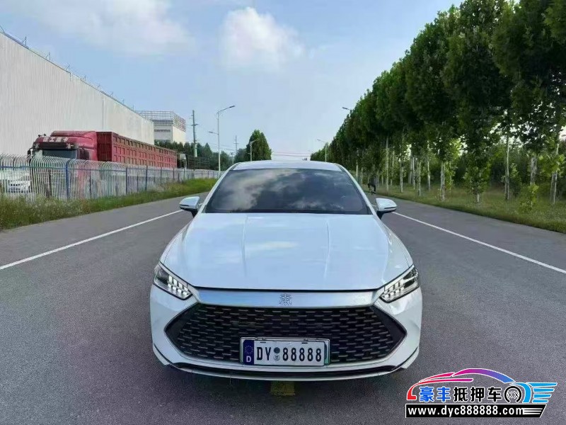 抵押车出售24年比亚迪秦轿车