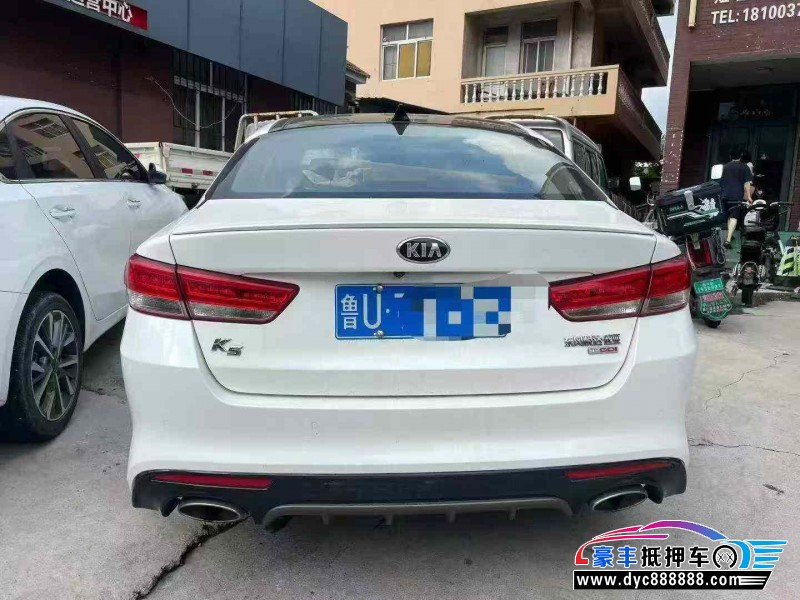 16年起亚K5轿车抵押车出售
