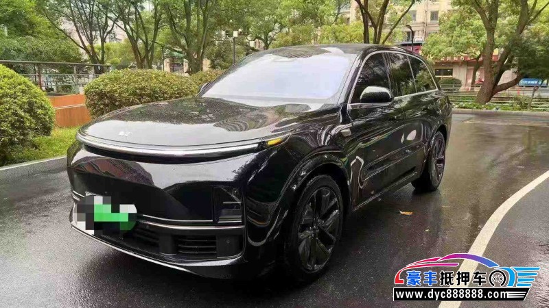 25年理想L8轿车抵押车出售