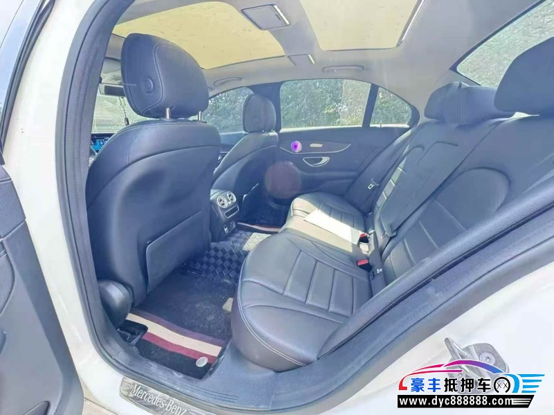 20年奔驰C轿车抵押车出售