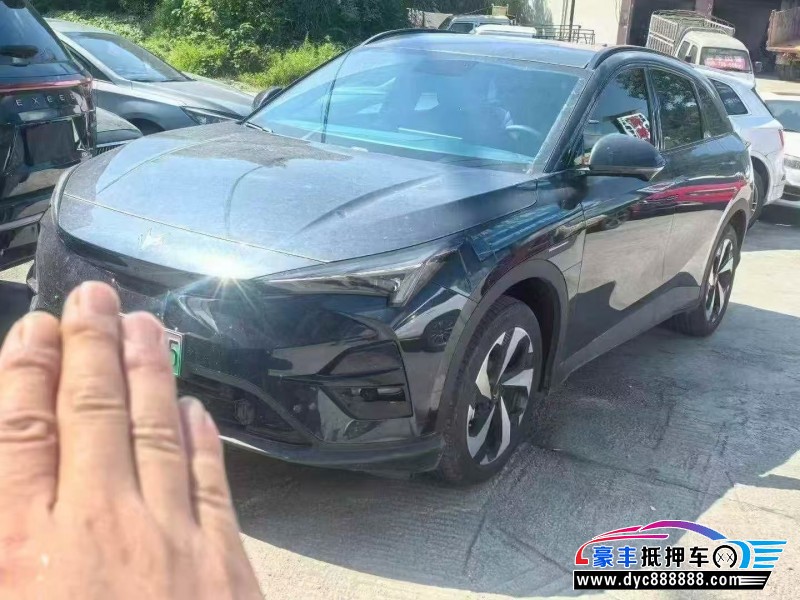 25年极狐阿尔法T轿车抵押车出售
