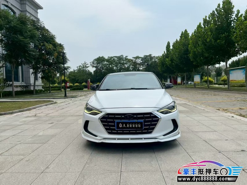 抵押车出售20年现代领动轿车