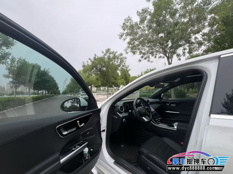 24年奔驰C轿车抵押车出售