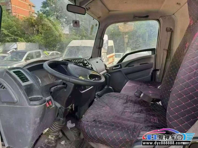 20年重汽豪曼轿车抵押车出售