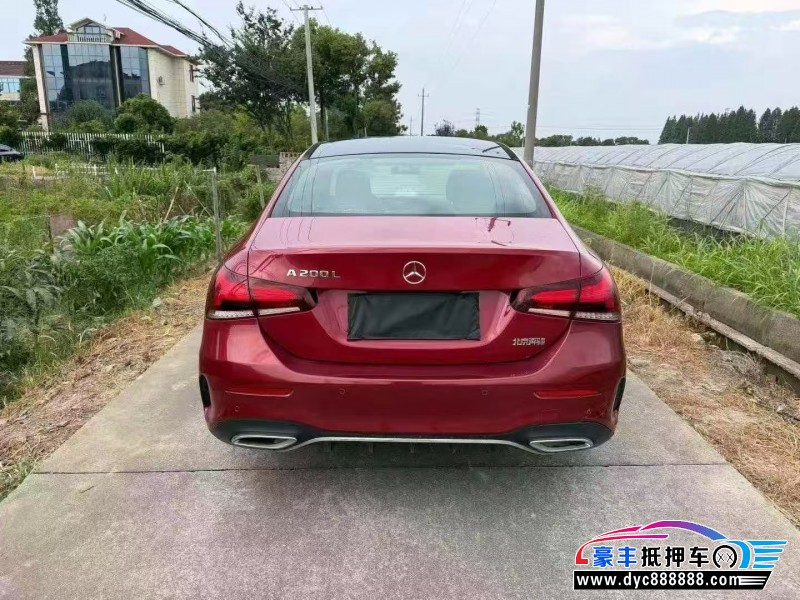 20年奔驰A轿车抵押车出售
