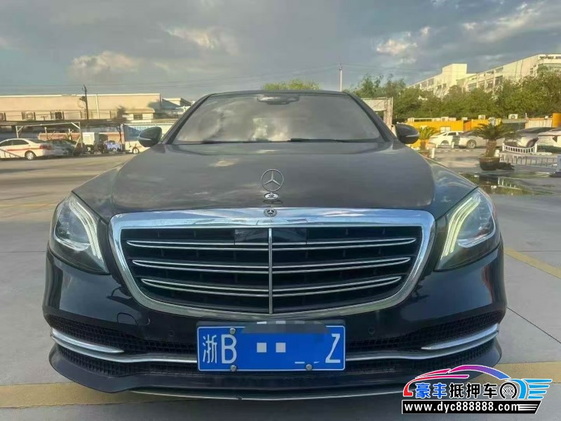 抵押车出售19年奔驰S轿车