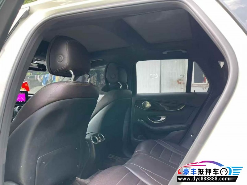 17年奔驰GLC轿车抵押车出售