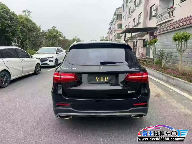 17年奔驰GLC轿车抵押车出售
