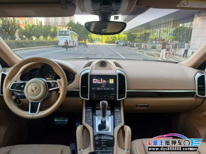 16年保时捷卡宴轿车抵押车出售