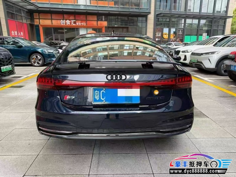 19年奥迪A7轿车抵押车出售