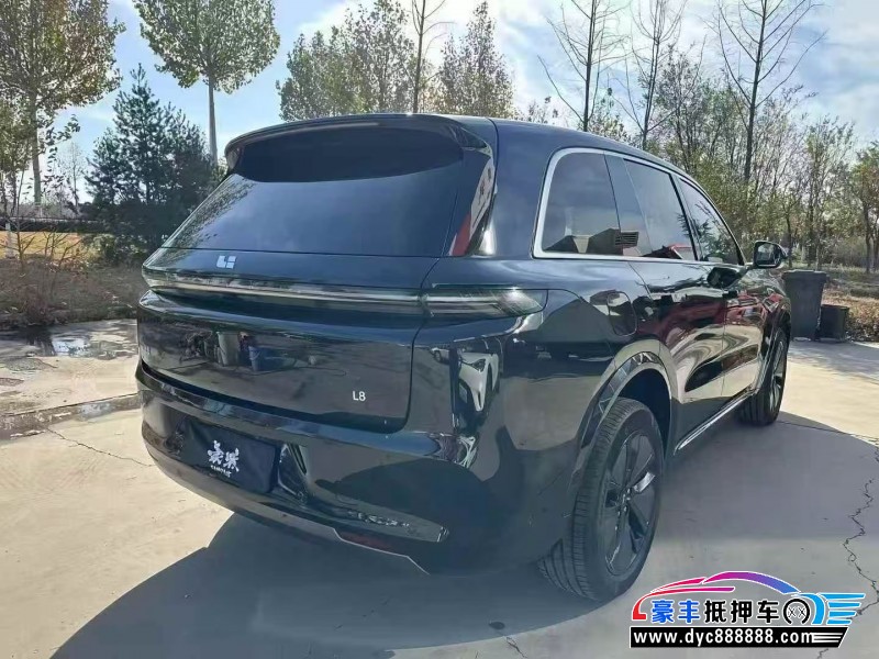 24年理想L8轿车抵押车出售