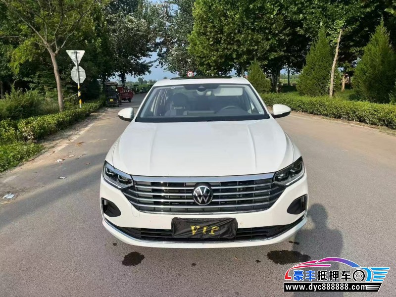 抵押车出售26年大众朗逸轿车