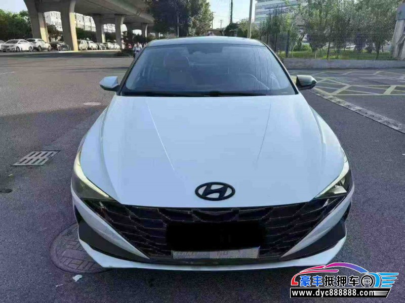 抵押车出售21年现代伊兰特轿车