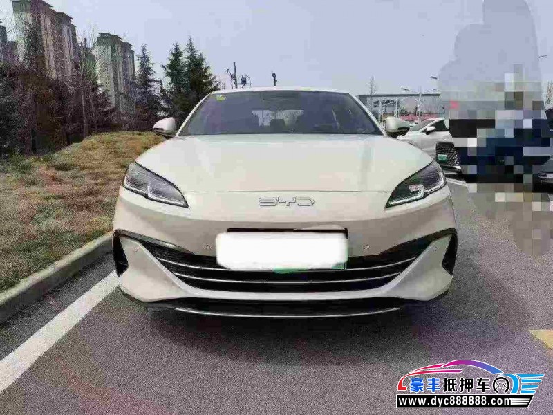抵押车出售25年比亚迪海豹轿车