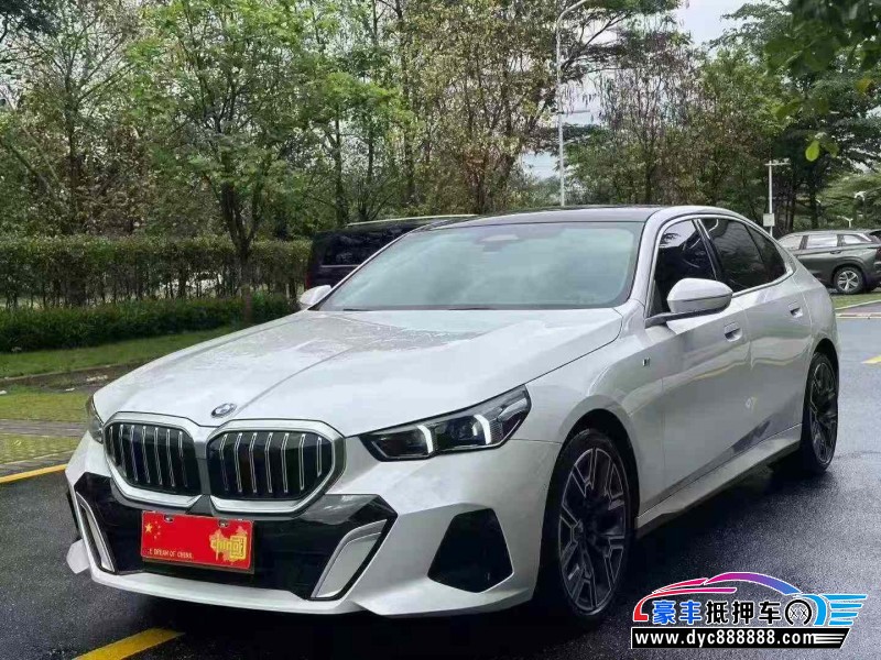 24年宝马5系轿车抵押车出售