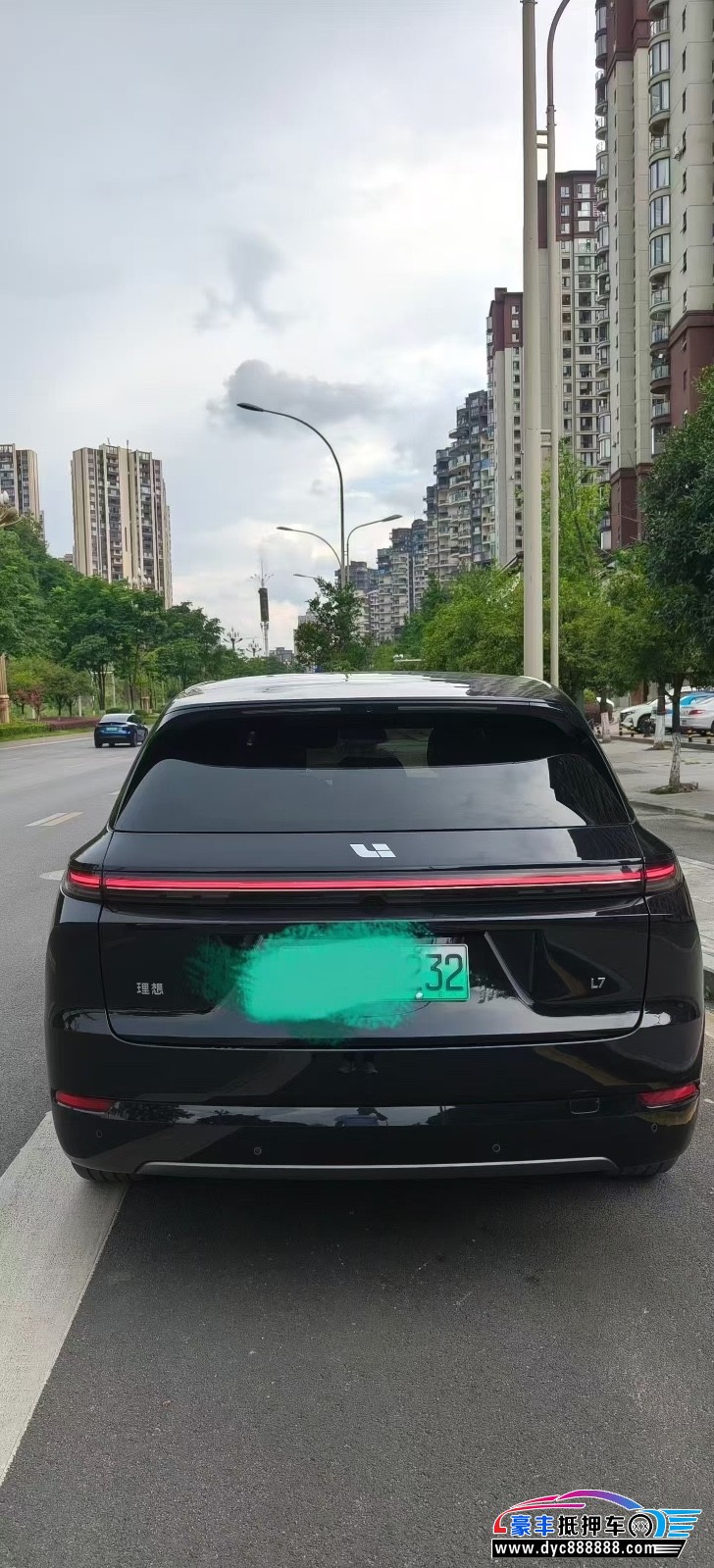 25年理想L7轿车抵押车出售