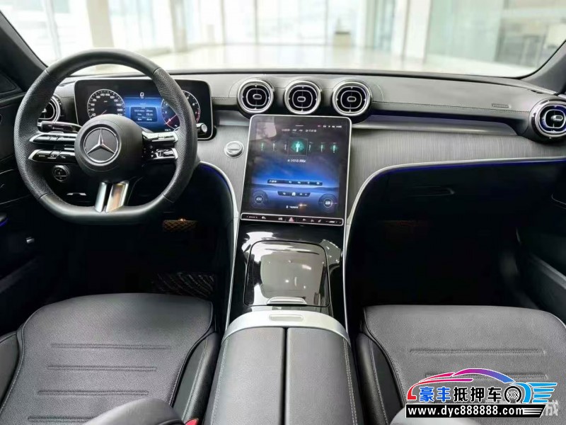 22年奔驰C轿车抵押车出售