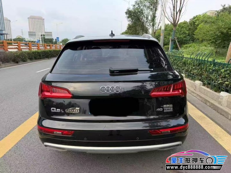 20年奥迪Q5轿车抵押车出售