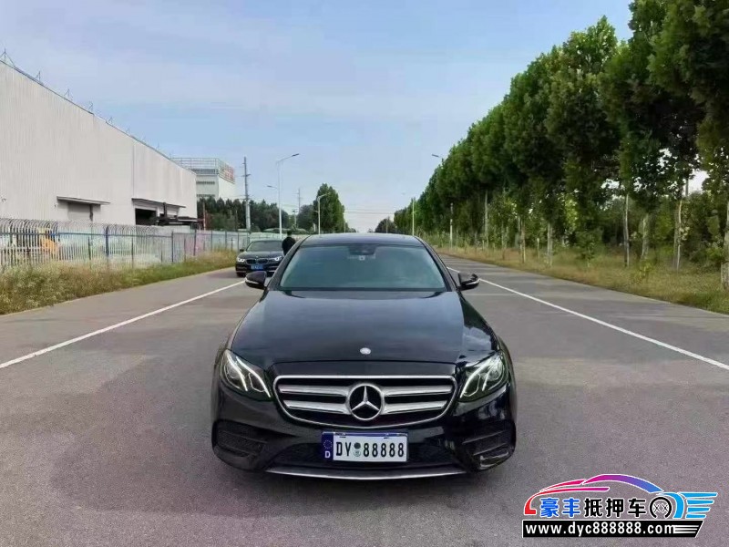 17年奔驰E轿车抵押车出售