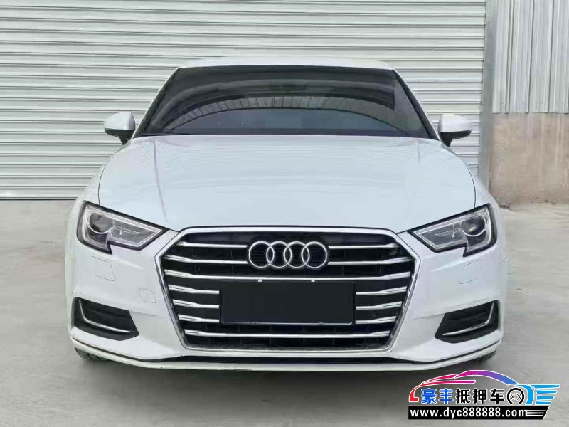 抵押车出售19年奥迪A3轿车