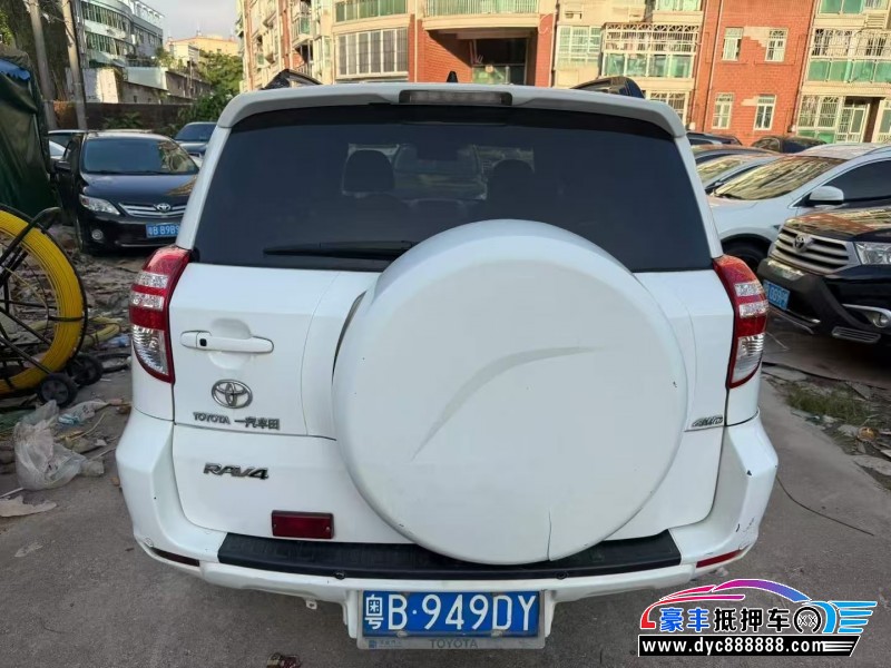 10年丰田RAV4轿车抵押车出售